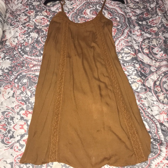 Dresses & Skirts - Dress